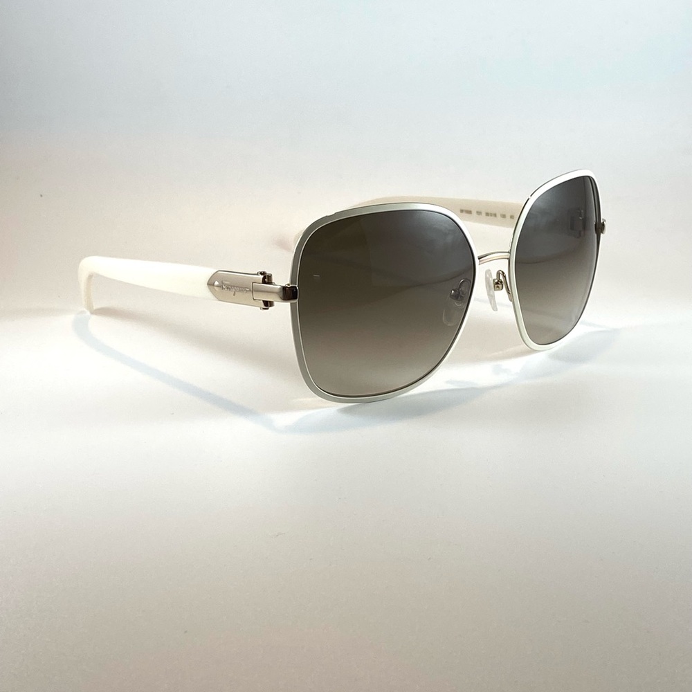 NEW Salvatore Ferragamo Sunglasses SF150S 721 Light Gold Ivory Brown